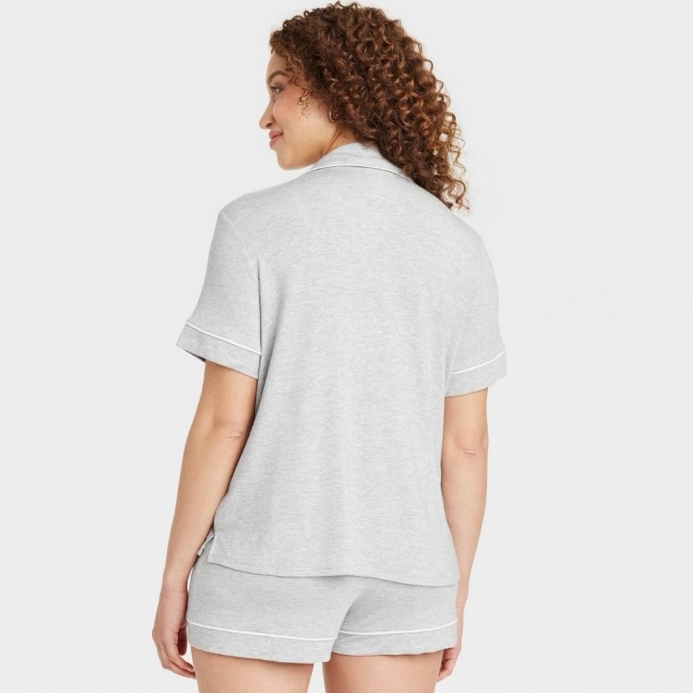 NWT Auden Heather Gray loud Knit Modal Short Sleeve Notch Collar Top and Shorts - Picture 2 of 9